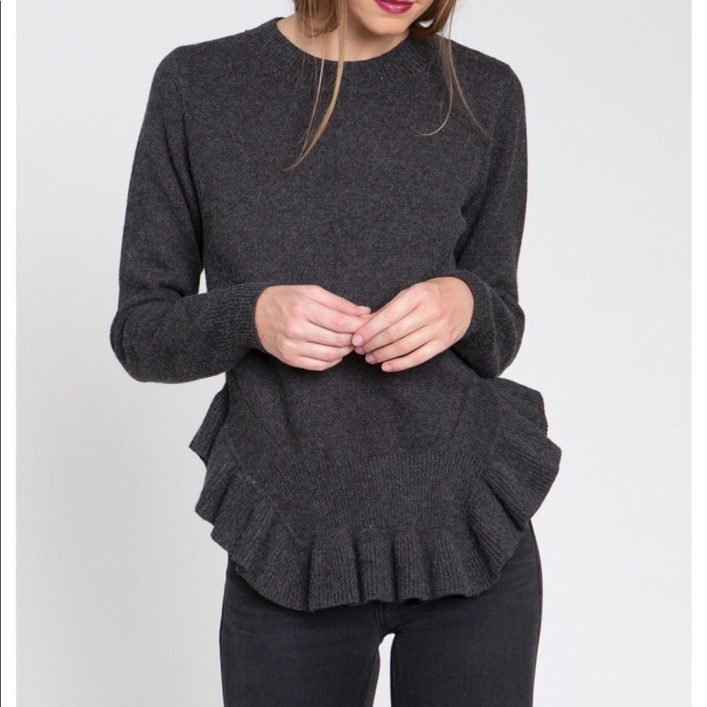 DRA Los Angeles gray Sweater.